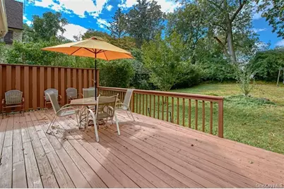 218 Carroll Avenue, Mamaroneck, NY 10543 - Photo 4