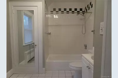 218 Carroll Avenue, Mamaroneck, NY 10543 - Photo 18