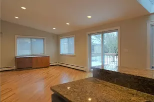 218 Carroll Ave, Mamaroneck, NY 10543 - Photo 8