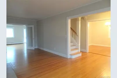 218 Carroll Avenue, Mamaroneck, NY 10543 - Photo 6
