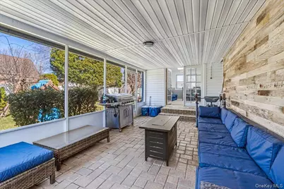 727 Henry Street, Uniondale, NY 11553 - Photo 26