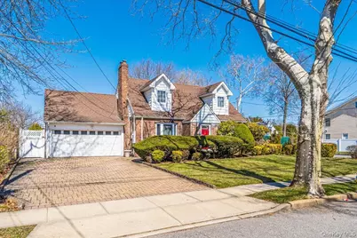 727 Henry Street, Uniondale, NY 11553 - Photo 1