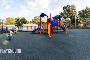 40 Terrace Cir, Great Neck, NY 11021 - Photo 2