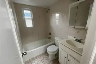 119-24 199th St, Saint Albans, NY 11412 - Photo 2