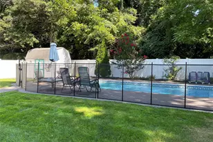 15 Lido Blvd, Lake Grove, NY 11755 - Photo 4