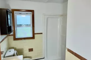 1 Corine Dr, Poughkeepsie, NY 12601 - Photo 8