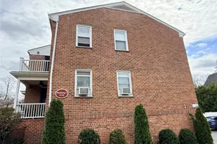 37 Carpenter Ave, Mount Kisco, NY 10549 - Photo 2