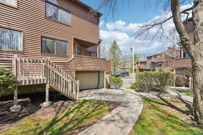 22 Tulip Court, Nanuet, NY 10954 - Photo 2