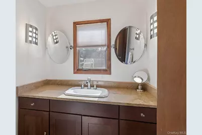 10 Harbor Road, Hampton Bays, NY 11946 - Photo 22