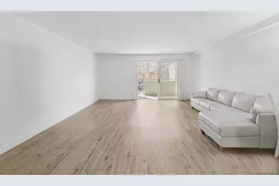 100 Great Neck Road #4D, Great Neck, NY 11021 - Photo 8