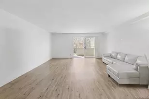 100 Great Neck Rd, Great Neck, NY 11021 - Photo 8