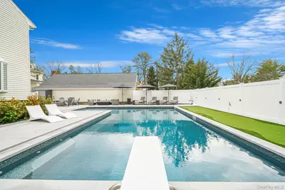 6 Crusader Lane, Nesconset, NY 11767 - Photo 12