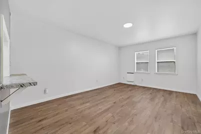 376 State Route 52 #6, Woodbourne, NY 12788 - Photo 2