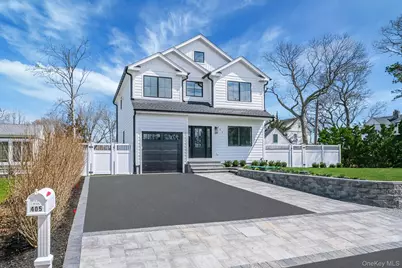 405 S Oakwood Drive, Laurel, NY 11948 - Photo 1