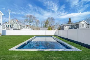 405 S Oakwood Dr, Laurel, NY 11948 - Photo 26