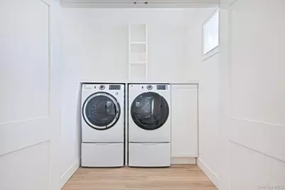 405 S Oakwood Drive, Laurel, NY 11948 - Photo 22