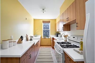 71-20 68th Street, Ridgewood, NY 11385 - Photo 6