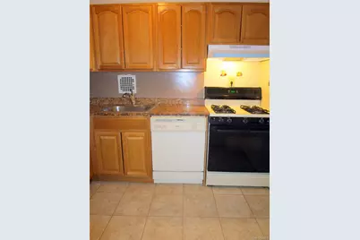 680 N Terrace Avenue #2D, Mount Vernon, NY 10552 - Photo 6