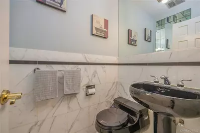 196 E Townline Road, West Nyack, NY 10994 - Photo 20