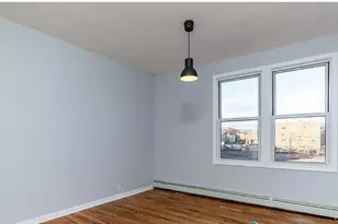 712 E 211th St, Bronx, NY 10467 - Photo 10