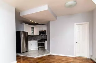 712 E 211th St, Bronx, NY 10467 - Photo 8