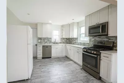 160 E Fulton Avenue, Roosevelt, NY 11575 - Photo 4