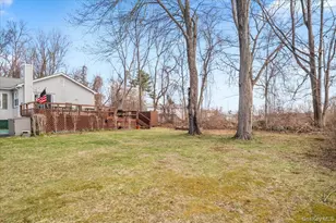 2672 Loretta St, Yorktown Heights, NY 10598 - Photo 38