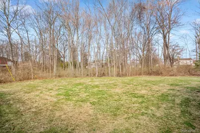 2672 Loretta Street, Yorktown Heights, NY 10598 - Photo 44