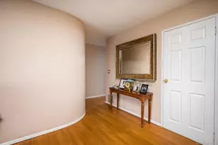 42 Netto Ln, Plainview, NY 11803 - Photo 12