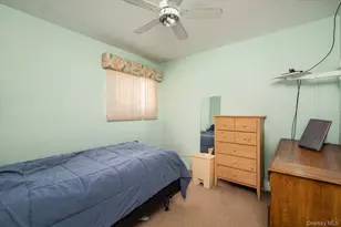 42 Netto Ln, Plainview, NY 11803 - Photo 10