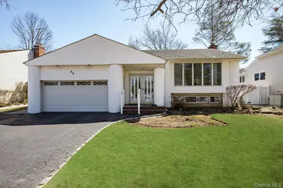 42 Netto Lane, Plainview, NY 11803 - Photo 1