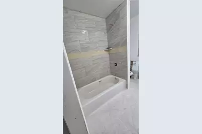 641 S 5th Avenue #2nd/3rd Floor, Mount Vernon, NY 10550 - Photo 2