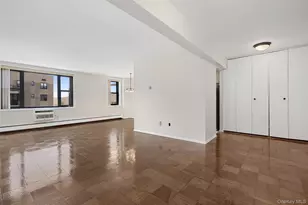 25 Stewart Pl, Mount Kisco, NY 10549 - Photo 2