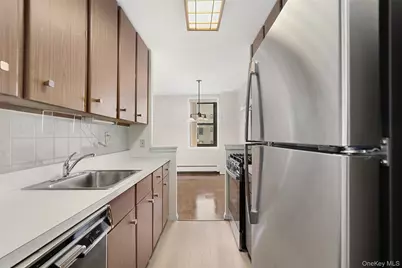 25 Stewart Place #615, Mount Kisco, NY 10549 - Photo 6