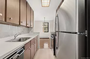 25 Stewart Pl, Mount Kisco, NY 10549 - Photo 6