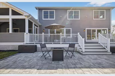 270 Edgewood Avenue, Oakdale, NY 11769 - Photo 14