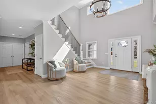 270 Edgewood Ave, Oakdale, NY 11769 - Photo 18