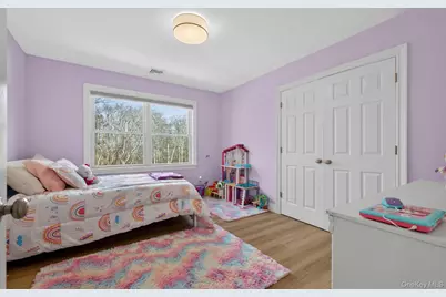 270 Edgewood Avenue, Oakdale, NY 11769 - Photo 22
