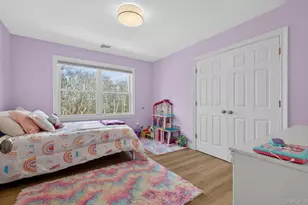 270 Edgewood Ave, Oakdale, NY 11769 - Photo 22