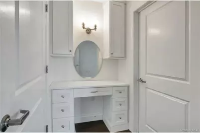 10 Byron Place #PH 814, Larchmont, NY 10538 - Photo 16