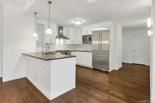 10 Byron Pl, Larchmont, NY 10538 - Photo 12