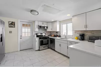 18 Spring Street, Port Jervis, NY 12771 - Photo 8