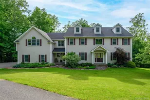 17 Weldon Woods Connecticut Rd, New Fairfield, CT 06812 - Photo 2