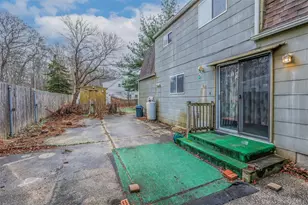 1 Bear St, Selden, NY 11784 - Photo 22