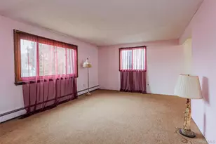 1 Bear St, Selden, NY 11784 - Photo 4