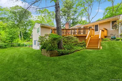 32 Lower Cross, Shoreham, NY 11786 - Photo 20