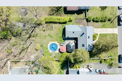 33 W Lakeland Street, Bay Shore, NY 11706 - Photo 22