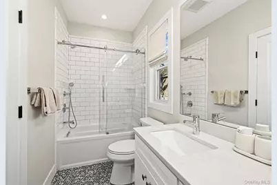 407 Wilmot Road, New Rochelle, NY 10804 - Photo 30