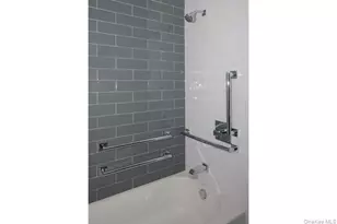 75 Circle Dr, Central Islip, NY 11722 - Photo 8