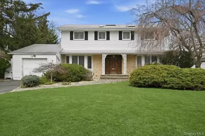 74 Rockland Drive, Jericho, NY 11753 - Photo 2